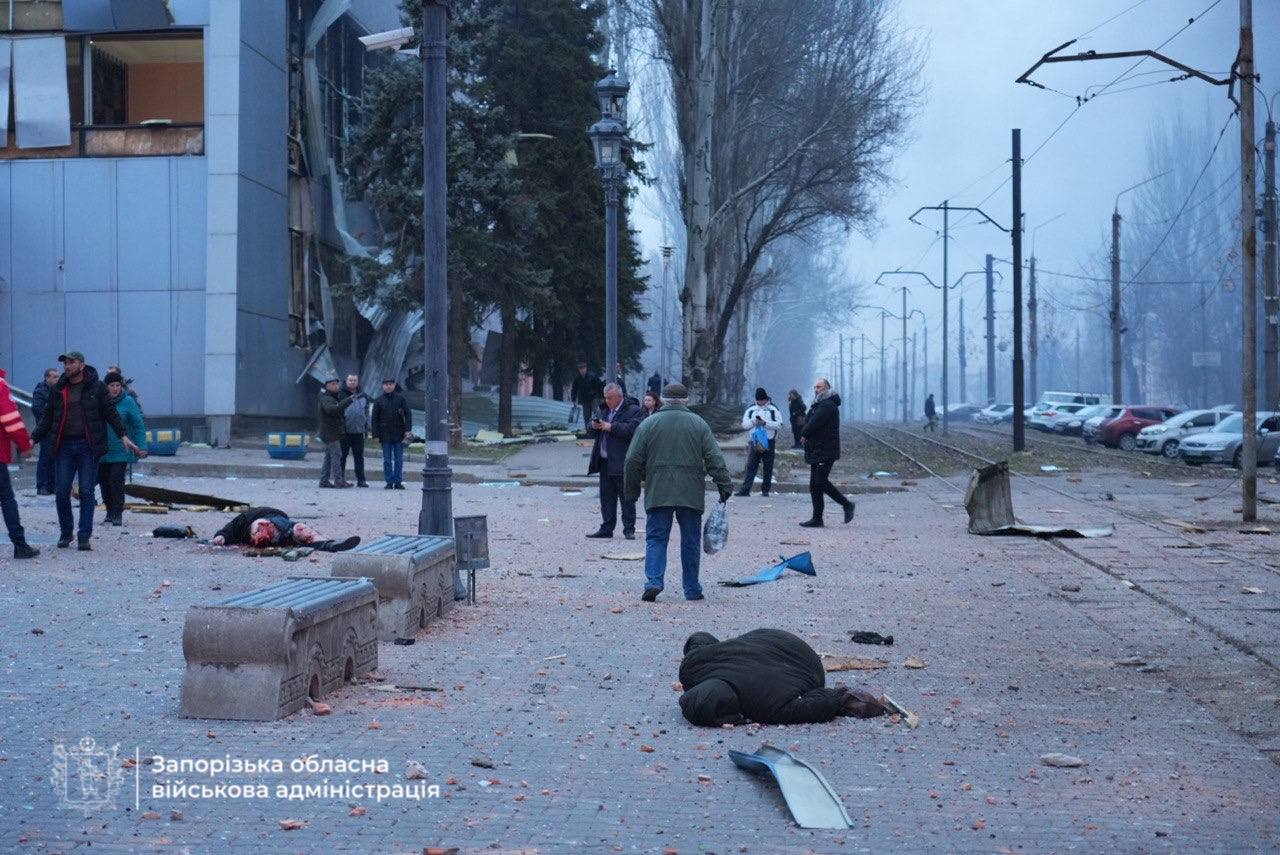 Ukraine war latest: Ukraine strikes Russian oil depot, command post; Moscow bombs civilians in Zaporizhzhia