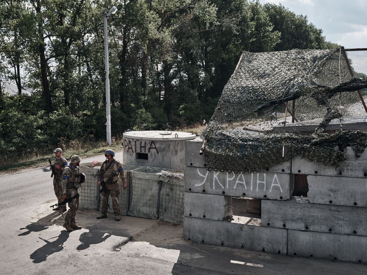 'We need the corps system' — Zelensky approves plan to restructure army
