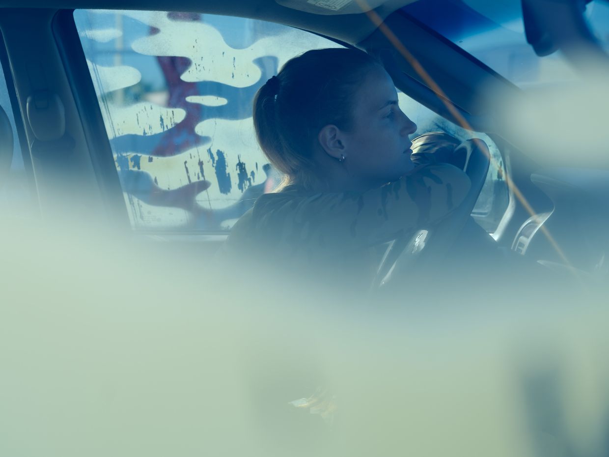 'Miniature universes:' The personal spaces of women at war (Photos)