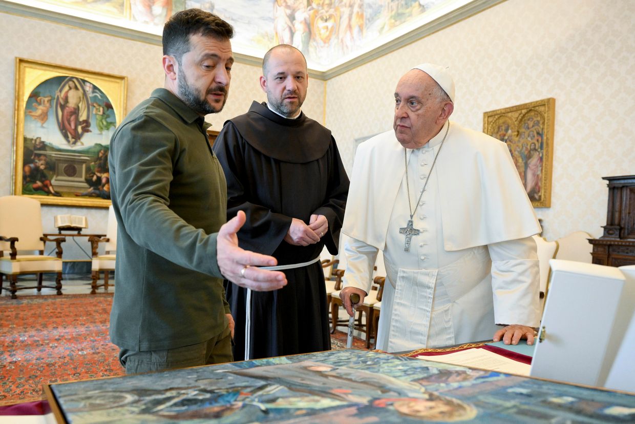 'He knew how to give hope' — Ukraine reacts to Pope Francis's passing