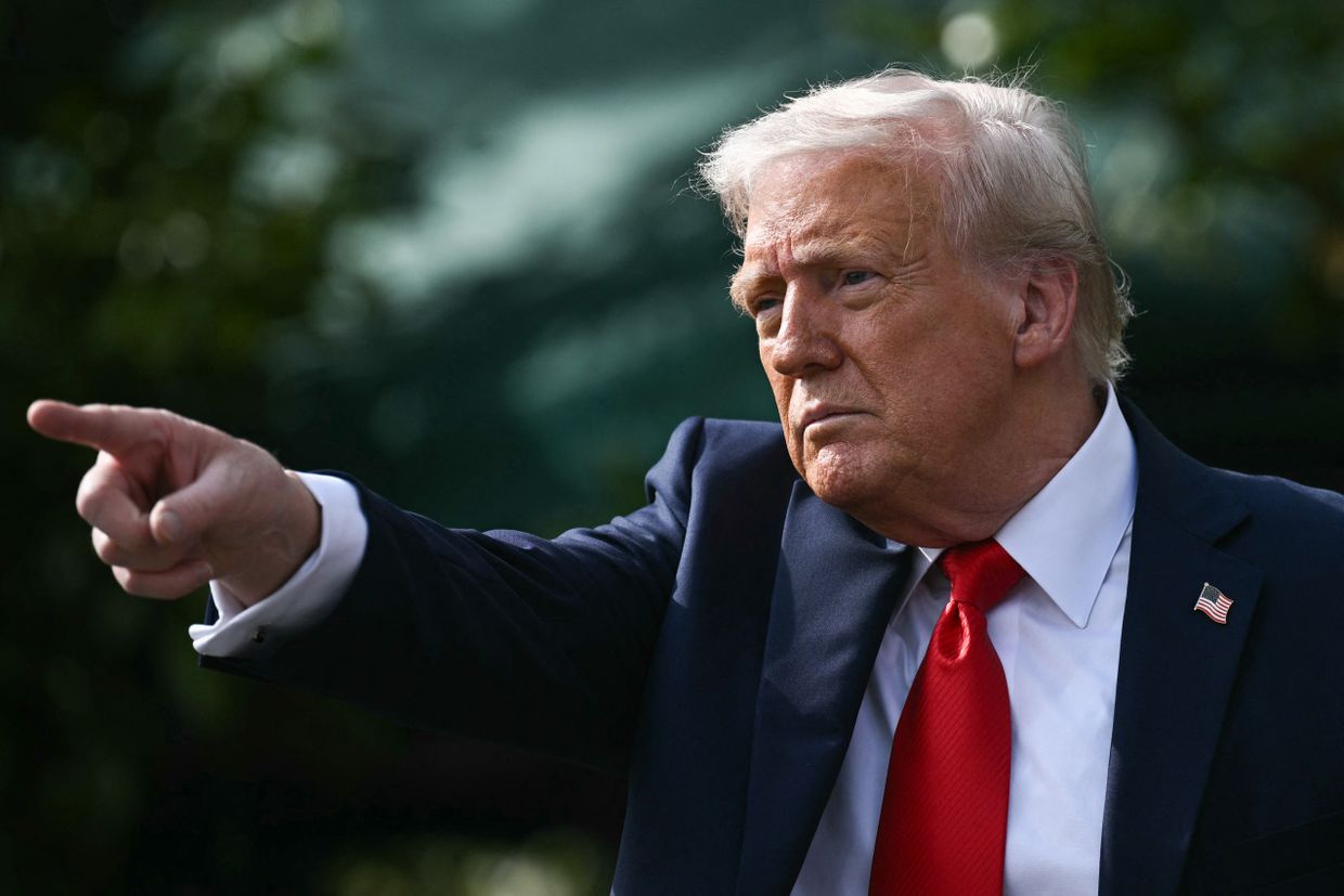 Trump extends US sanctions on Russian ships for another year