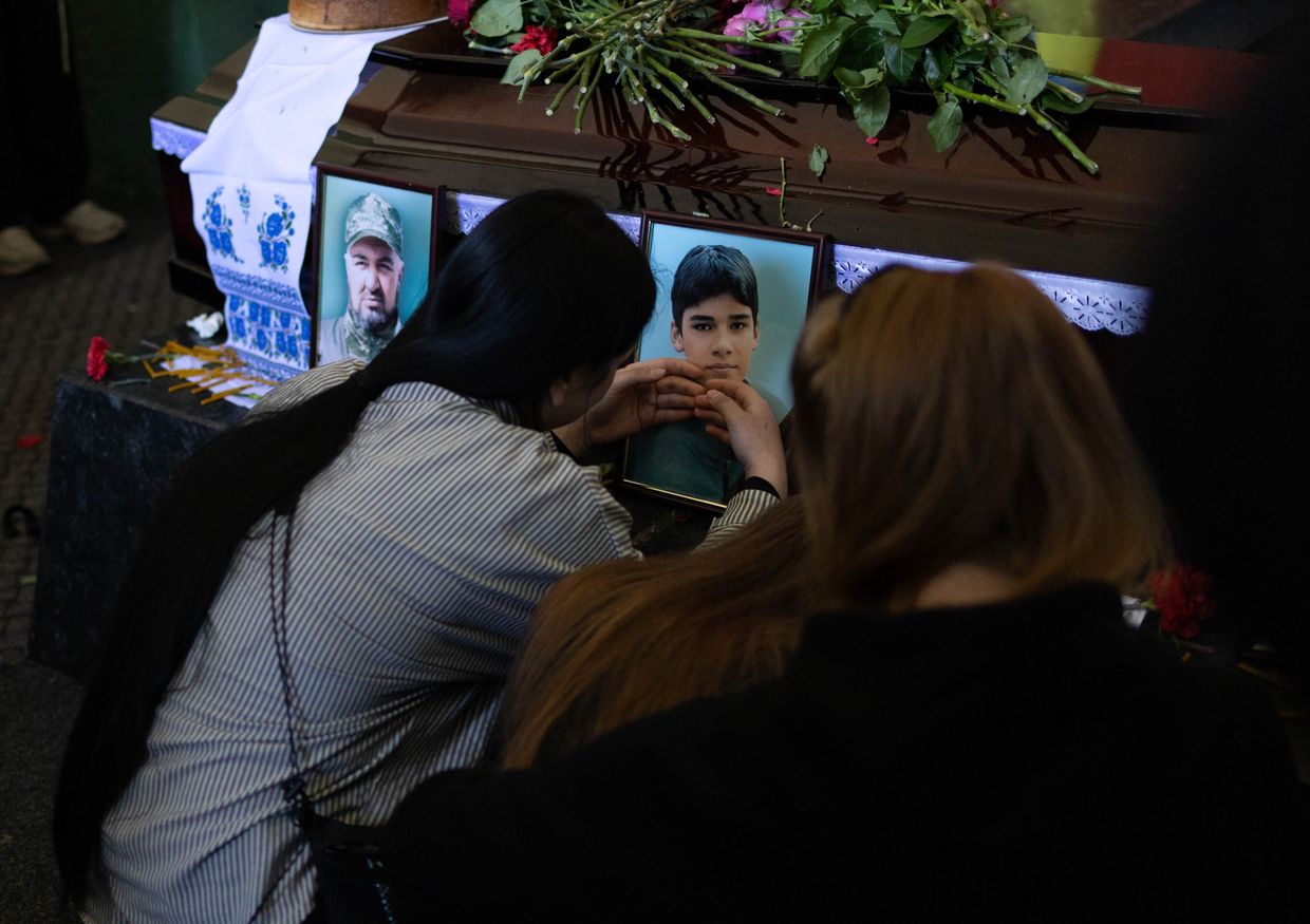 Kyiv teenagers mourn their friend killed by Russian missile (PHOTOS)