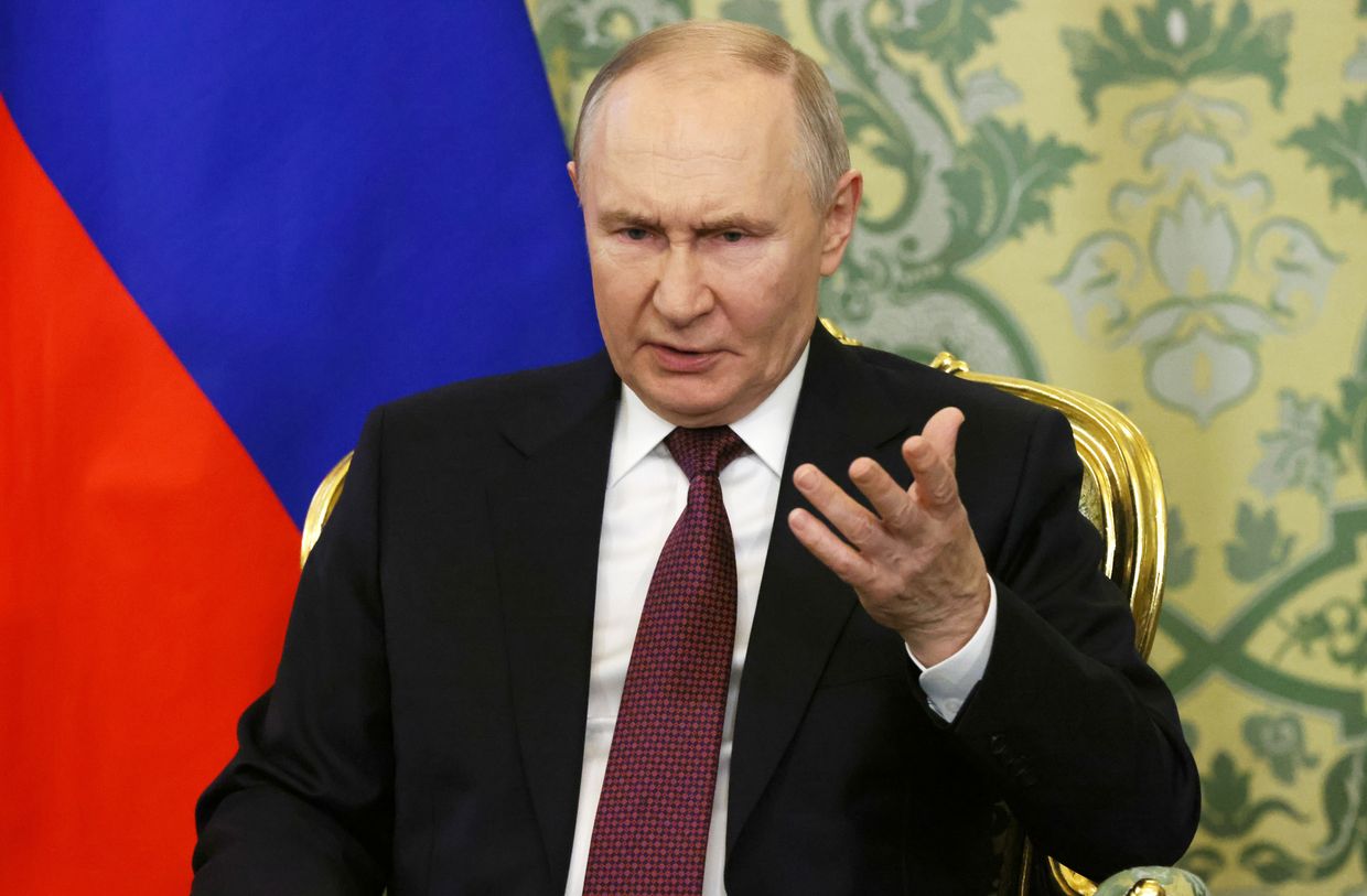 Russia to 'strongly' feel Western sanctions impact by mid-2026, Zelensky says