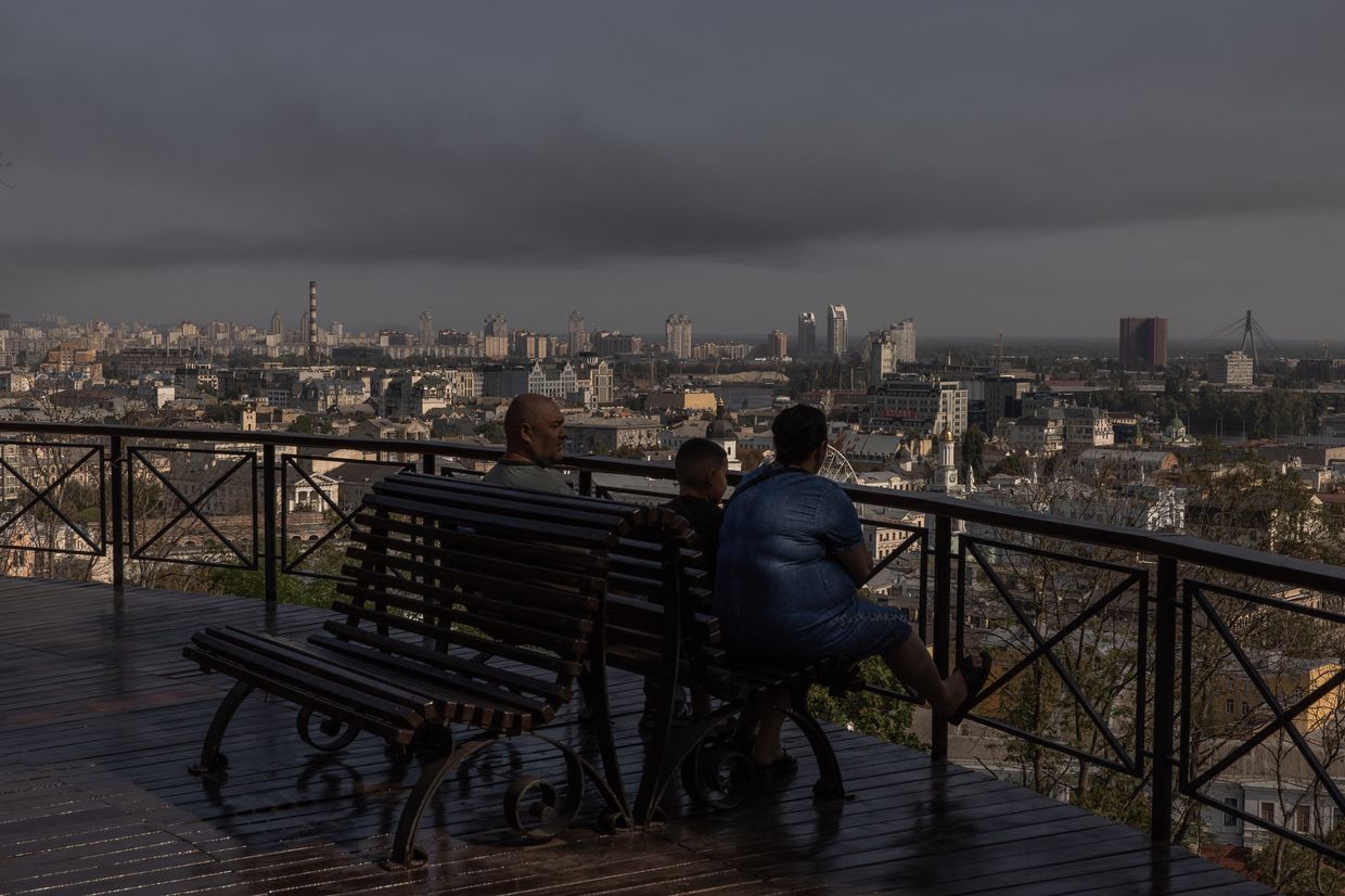 Foreigners move closer to Ukrainian citizenship with new draft law, but red tape obscures their path